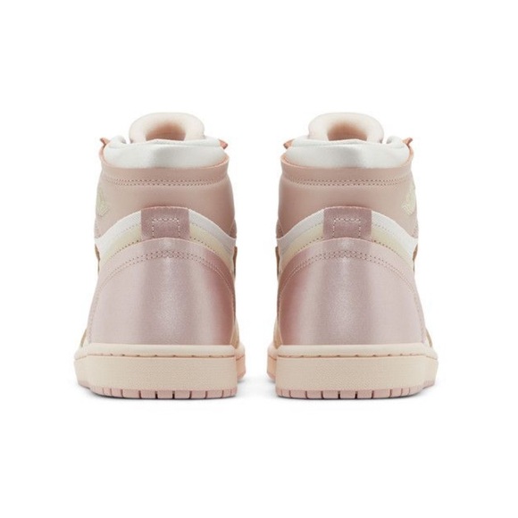 Jordan 1 high
W MM 
Brand new - Picture 3 of 6